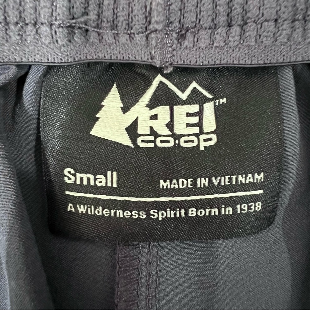 REI Beyonder Skort Size S - Picture 7 of 10